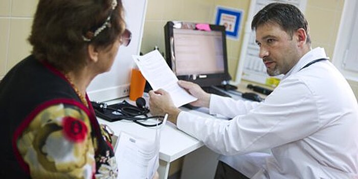 Бесплатная медпомощь в частных клиниках: как работает программа "Доктор рядом"