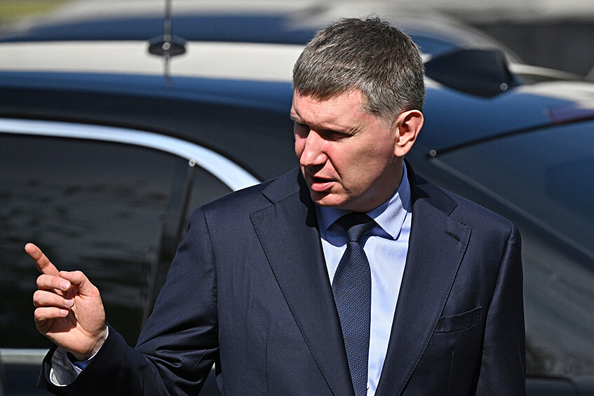 Министр экономического развития РФ Максим Решетников на церемонии прощания с бывшим министром транспорта Романом Старовойтом в ЦКБ, Москва, 10 июля 2025 года