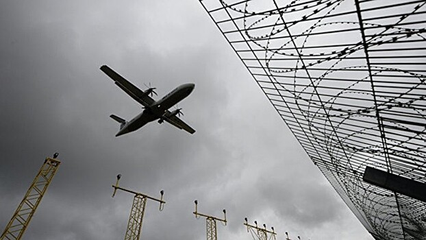 Летевший в Анталию самолёт экстренно сел в Киеве