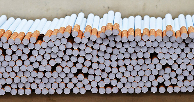 Helsingin Sanomat (Финляндия): в Петербурге табачные компании добились включения сигарет в список товаров первой необходимости
