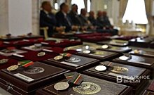 Рустам Минниханов наградил татарстанцев медалью "За доблестный труд"