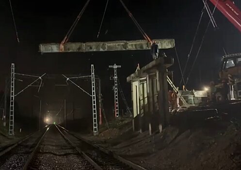 В Балезинском районе разобрали несущие элементы старого путепровода