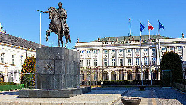 Польский генконсул назвал терактом обстрел диппредставительства в Луцке