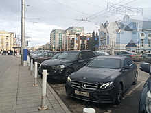 Платную парковку у ТРК «XXI век» отдадут автобусам и троллейбусам