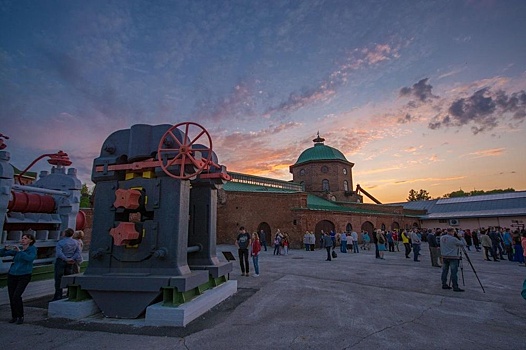 В "Северской домне" представят индустриальную красоту заводских цехов