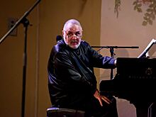 Владимир Ошеров: Муза может прийти ночью