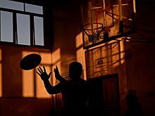 Жителей Подмосковья возмутила зарплата учителя физкультуры