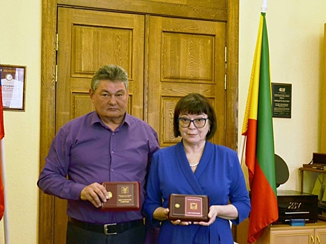 Заведующая музеем дома офицеров Забайкалья получила награды за многолетний труд