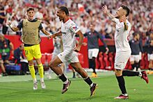 «Севилья» крупно обыграла «Манчестер Юнайтед» и вышла в полуфинал Лиги Европы