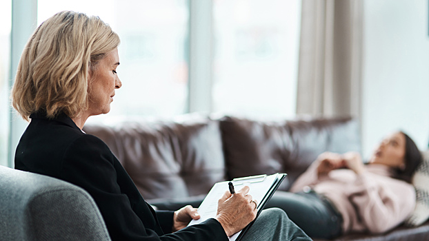 Частные рехабы — помощь или нарушение конституционных прав?