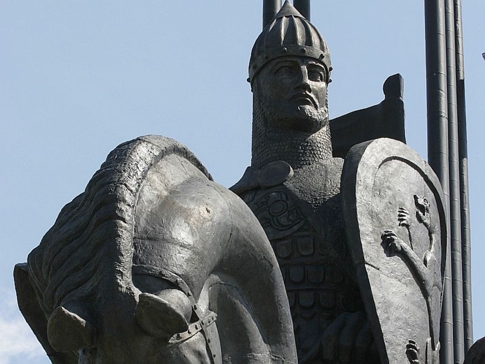 Памятник невскому в москве