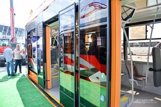 Власти Екатеринбурга купят 4 новых трамвая за 76 млн рублей