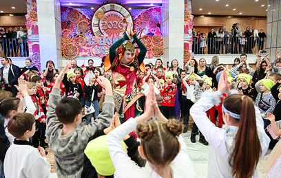 Дети героев СВО посетили Кремлевскую елку