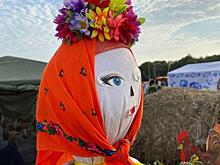 В курских библиотеках отметили Масленицу