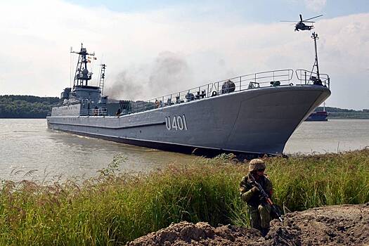 Единственный средний десантный корабль Украины затопили в ходе удара в порту