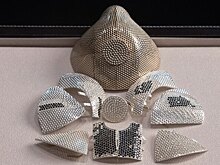 Маску от коронавируса продадут за $1,5 миллиона