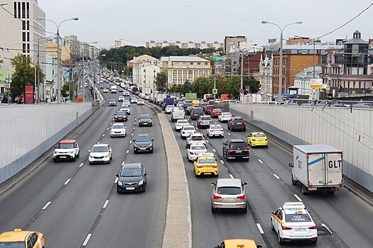 Дорожные камеры автоматически определят грубых нарушителей ПДД в Москве