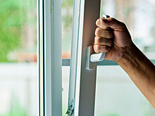 Трехлетний ребенок в Калининграде выжил после падения с 8 этажа