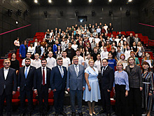 На Дону более чем ста подросткам с опытом сиротства и нарушениями слуха помогли выбрать будущую профессию