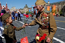 Парад на Красной площади, «Бессмертный полк» в соцсетях и экскурсии по местам бомбежек. Как Москва отметит День Победы?