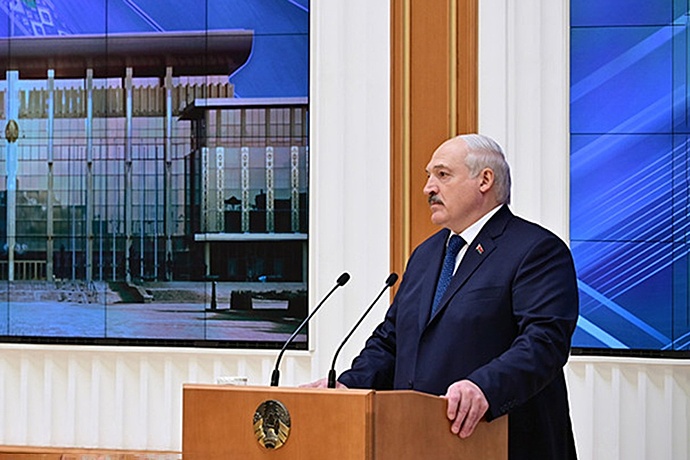 Президент Беларуси потребовал суровых мер наказания за факты преступлений в АПК