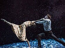 Дмитрий Черняков: «Когда в опере вместо героев включается Instagram или Siri, это кажется неловким»