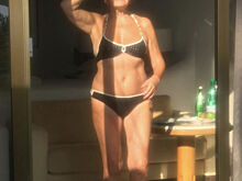 Вот это фигура: Людмила Максакова в купальнике