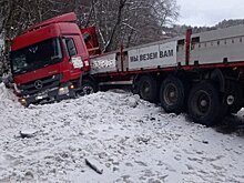 Проезд по трассе «Сортавала» затруднен из-за аварии с грузовиком