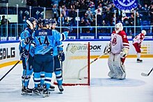 Бунт аутсайдеров КХЛ и траурный матч Умарка. Главные новости хоккея