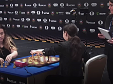 Ямальский гроссмейстер Александра Горячкина стала Чемпионкой мира. ВИДЕО
