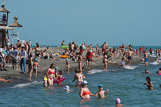 Вильфанд сообщил, что море в Сочи прогрелось до комфортных 22℃
