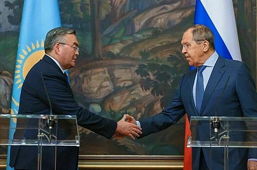 Казахстан развивает стратегическое партнерство с Россией