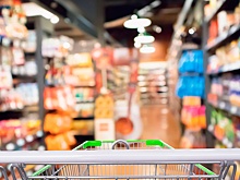 Четыре крупных продуктовых ритейлера ограничат наценки на ряд товаров до 5%