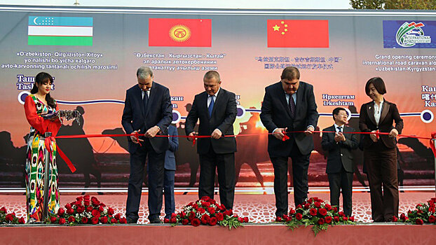 Автопробег Узбекистан-Кыргызстан-Китай стартовал в Ташкенте