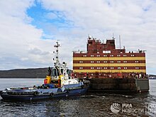 Vice (США): Россия собирается транспортировать свой «плавучий Чернобыль» через полярный круг в Арктику