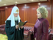 Патриарх Кирилл и спикер Совфеда Матвиенко останутся без званий почетных профессоров РАН