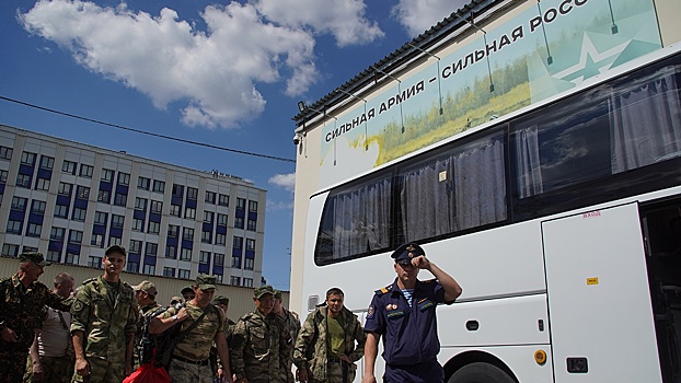 В пункте отбора контрактников рассказали о соцзащите военнослужащих