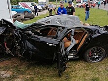 На трассе «Вятка» 26-летний пьяный водитель влетел в здание, превратив свою «Альфа Ромео» в груду металла