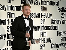 «Я не осуждаю их выбора»: режиссер Иван Твердовский о возвращающихся из-за рубежа артистах