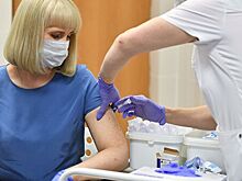 В Раде предсказали закупку российской вакцины от COVID-19 втридорога