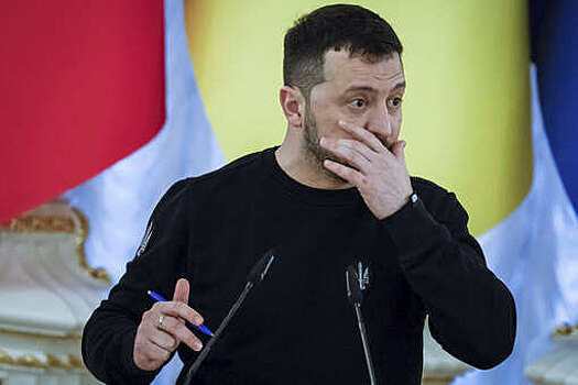 Политолог Скачко: Зеленский останется у власти, продлив срок военного положения