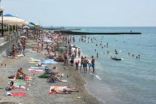 Россиянам сообщили, за сколько можно отдохнуть на море в сентябре
