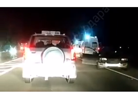 В ДТП с «Лэнд Ровером» и «Опелем» под Краснодаром пострадали три человека. Видео