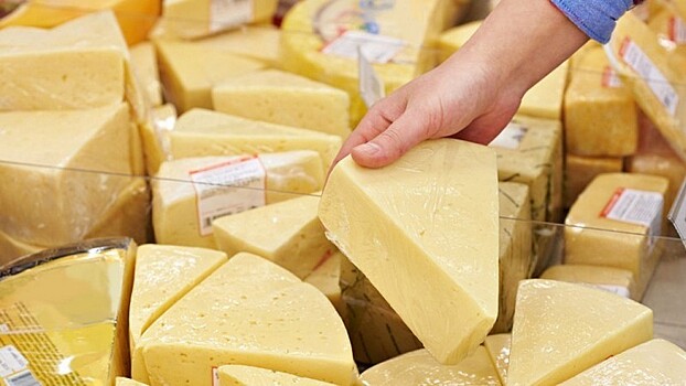 11 пачек сыра пытался похитить из магазина житель Вологды