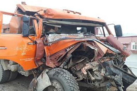 В Пермском крае столкнулись два КамАЗа