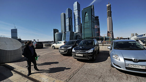 В День России в Москве будет бесплатная парковка