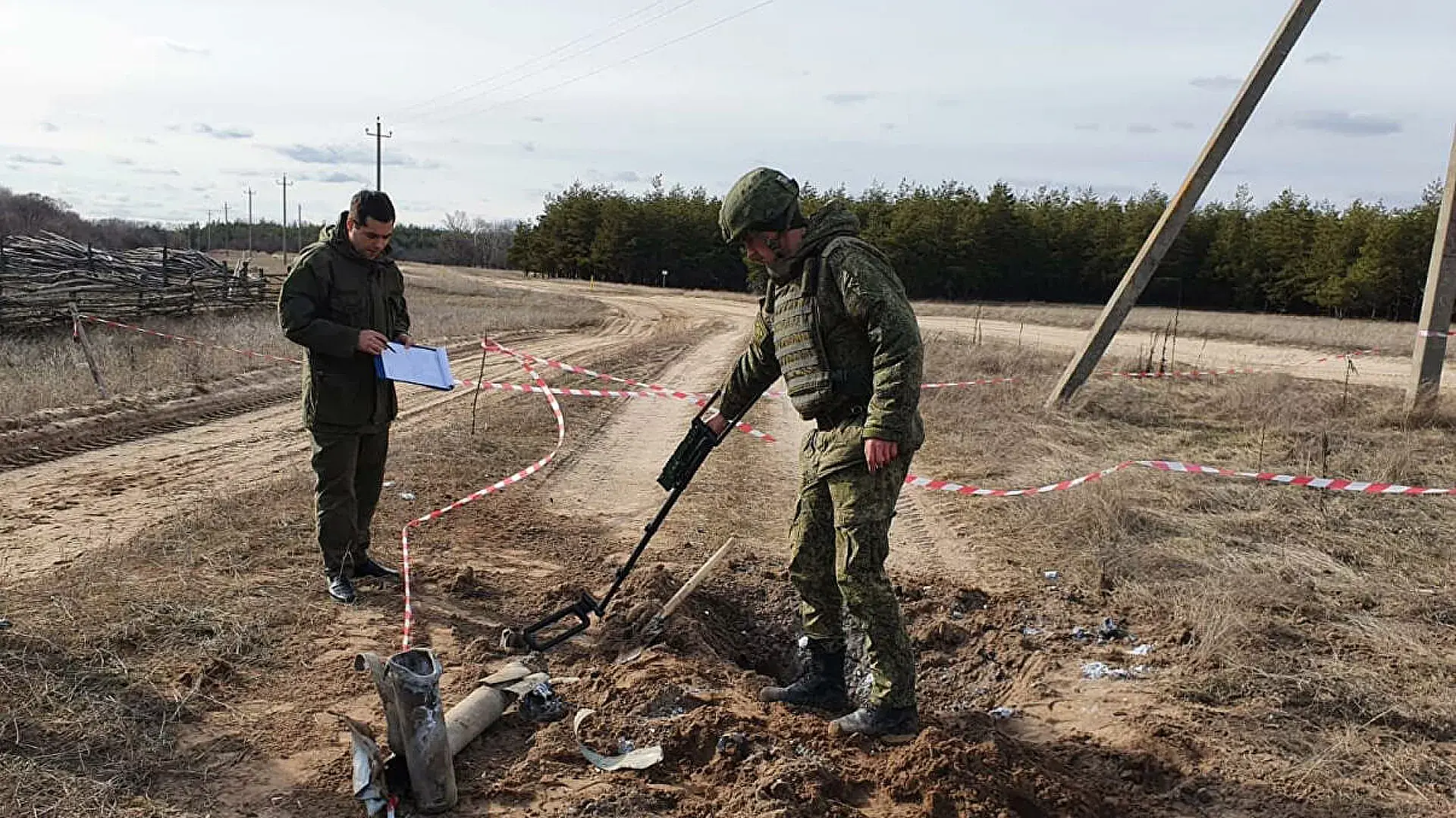 Станцию атаковали. Попадание ракеты в дом.