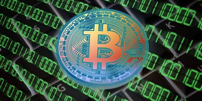 Курс биткоина преодолел отметку в 7 тысяч долларов