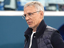 Игорь Ларионов узнал о трансфере чуть ли не из газет и сразу определил слабое звено. Может, надо было посоветоваться?