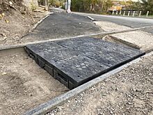 В Красноярске на ж/д переезде впервые применили уникальный материал